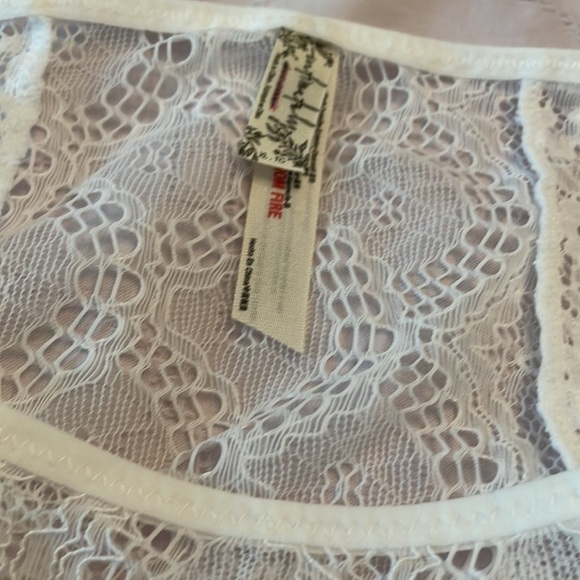 Free People Intimately & Gap Laced Velvety 2 pieces Underwear Sz XL NWT - Picture 4 of 7